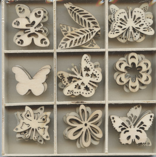 Wooden Embellishments - Butterfly theme - 45 pack