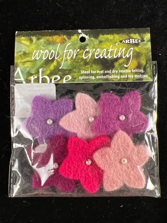 Felt Embossing Star Flower with Pearl - 4cm - 6pk