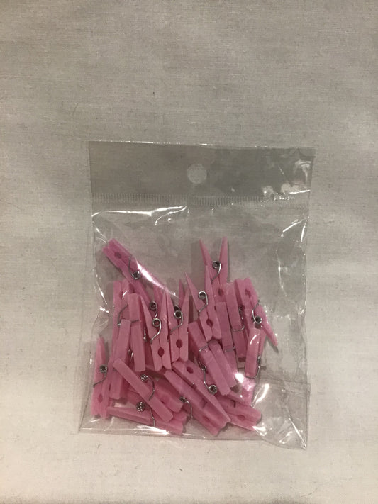 Craft Pegs Plastic - Baby Pink - 30mm - 25 pk